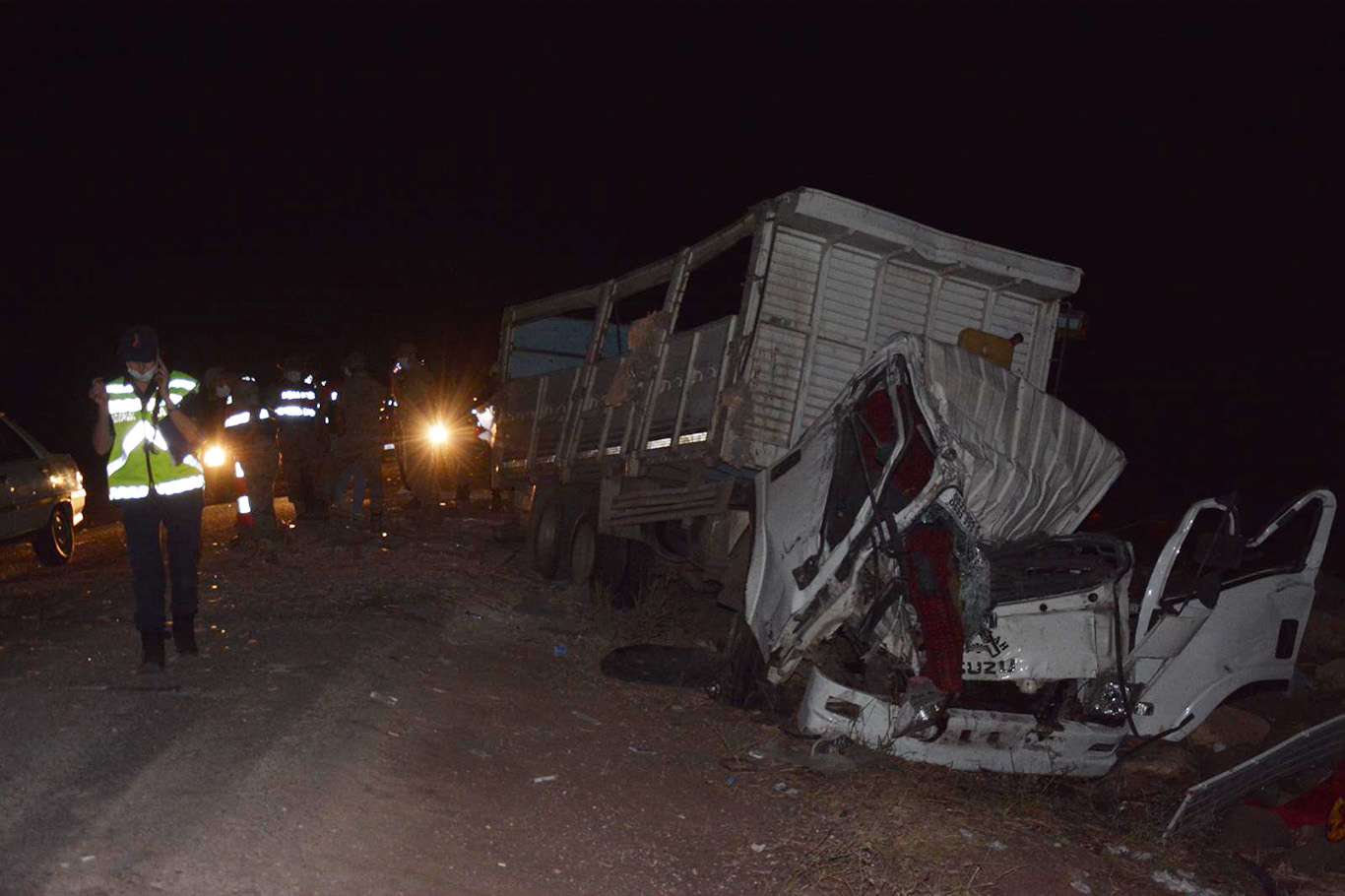 Şanlıurfa'da trafik kazası: 3 ölü, bir yaralı